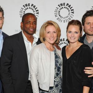 Dul Hill Maggie Lawson Kirsten Nelson Timothy Omundson and James Roday