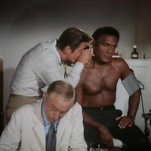 Still of James Brolin Robert Young and Percy Rodrigues in Marcus Welby MD 1969