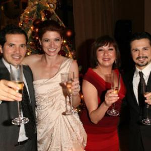 John Leguizamo, Elizabeth Peña, Debra Messing and Freddy Rodríguez at event of Nothing Like the Holidays (2008)