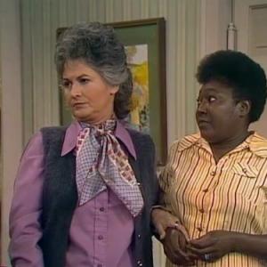Still of Bea Arthur and Esther Rolle in Maude 1972