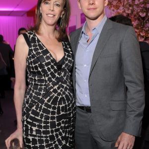 Jane Rosenthal and Stark Sands at event of Susizadeje penkerius metus 2012
