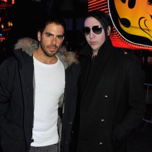 Marilyn Manson and Eli Roth at event of Padaras (2011)