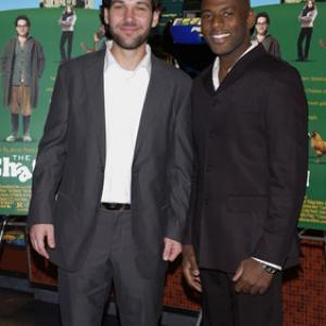Romany Malco and Paul Rudd at event of The Chacircteau 2001