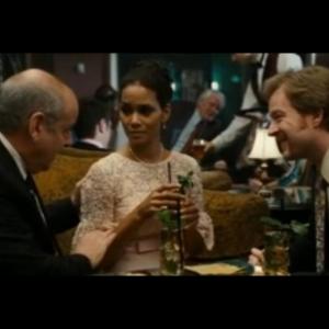 Harvey Gold, Halle Berry and Troy Rudolph in Frankie and Alice