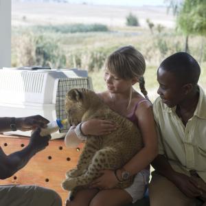 Still of Uncle Rudy, Bindi Irwin, Getmore Sithole and Siyabulela Ramba in Free Willy: Escape from Pirate's Cove (2010)