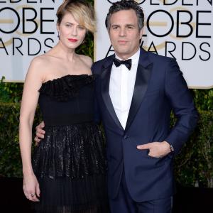 Sunrise Coigney and Mark Ruffalo at event of The 72nd Annual Golden Globe Awards 2015
