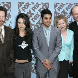 Kurtwood Smith Mila Kunis Danny Masterson Wilmer Valderrama and Debra Jo Rupp