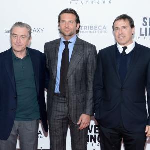 Robert De Niro Bradley Cooper and David O Russell at event of Optimisto istorija 2012