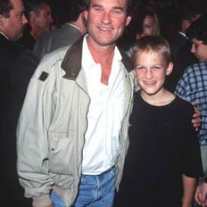 Kurt Russell and Wyatt Russell at event of Soldier (1998)