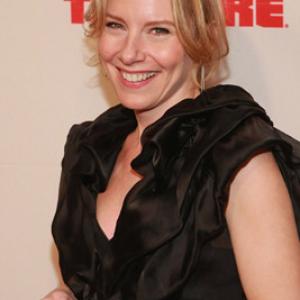 Amy Ryan at event of Blake 2002