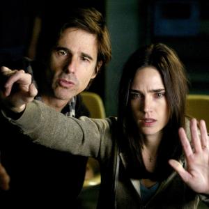 Still of Jennifer Connelly and Walter Salles in Dark Water (2005)