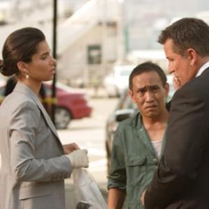 Still of Anthony LaPaglia and Roselyn Sanchez in Without a Trace 2002