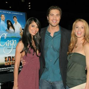 Poppy Montgomery, Roselyn Sanchez and Eric Winter at event of Cayo (2005)