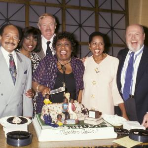 Marla Gibbs, Franklin Cover, Sherman Hemsley, Roxie Roker, Isabel Sanford and Ned Wertimer at event of The Jeffersons (1975)