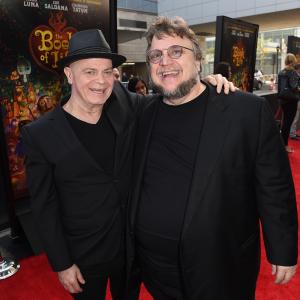 Gustavo Santaolalla and Guillermo del Toro at event of Gyvenimo knyga (2014)