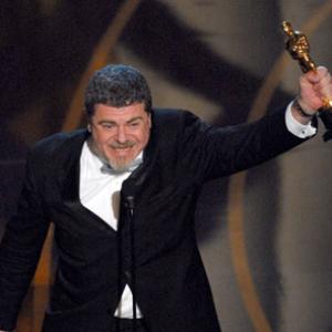 Gustavo Santaolalla at event of The 79th Annual Academy Awards 2007