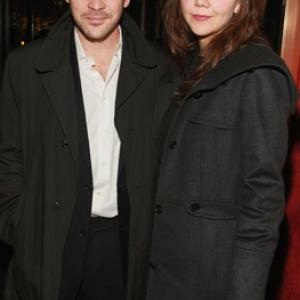 Maggie Gyllenhaal and Peter Sarsgaard at event of Bus kraujo 2007