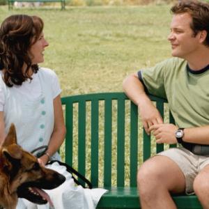 Still of Peter Sarsgaard and Molly Shannon in Year of the Dog (2007)