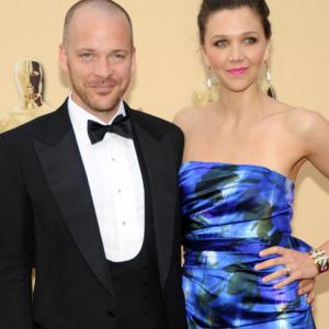 Maggie Gyllenhaal and Peter Sarsgaard at event of The 82nd Annual Academy Awards 2010