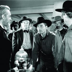 Still of Ward Bond, Errol Flynn, Van Heflin, Alan Baxter, Raymond Massey and Joe Sawyer in Santa Fe Trail (1940)