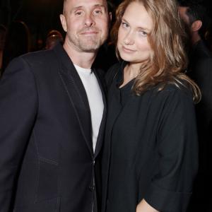 Paul Schulze and Merritt Wever