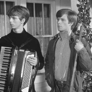 Still of Eric Scott and David Harper in The Waltons 1971