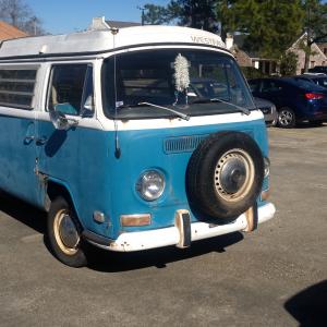 1972 VW bus  HERO Vehicle Showing Roots