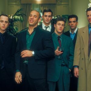 Still of Giovanni Ribisi, Scott Caan, Vin Diesel, Jamie Kennedy, Nicky Katt and Tom Everett Scott in Boiler Room (2000)