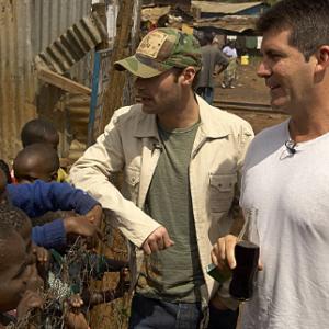 Still of Ryan Seacrest and Simon Cowell in American Idol The Search for a Superstar 2002