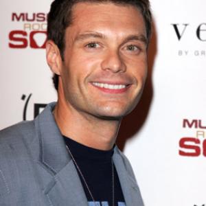 Ryan Seacrest at event of 2005 American Music Awards 2005