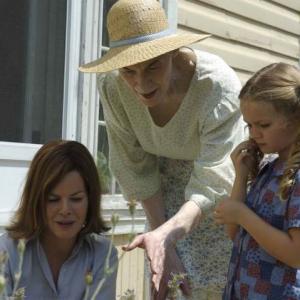 Still of Marcia Gay Harden, Marian Seldes and Eulala Scheel in Home (2008)