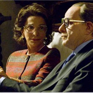 Still of Anna Bonaiuto and Toni Servillo in Il divo: La spettacolare vita di Giulio Andreotti (2008)