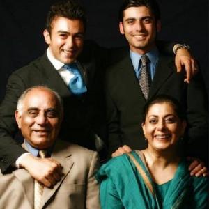 Shaan Shahid, Fawad Khan, Seemi Raheel, Naeem Tahir