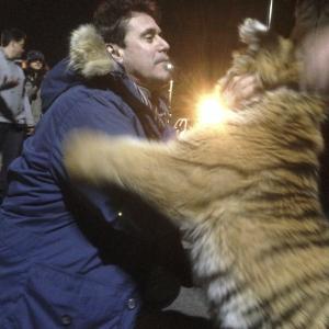 JD Shapiro and Tiger buddy trying to eat him on the set of 