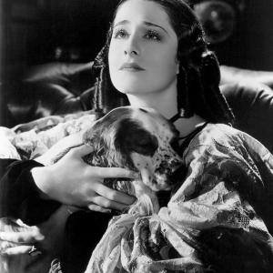 Still of Norma Shearer in The Barretts of Wimpole Street (1934)
