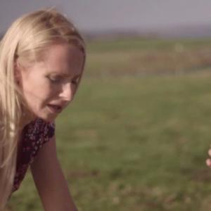 Elizabeth Shingleton as Mum in Aerogard Web Commercial, 2014.