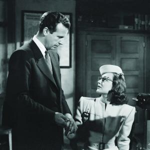 Still of Dick Powell and Anne Shirley in Murder My Sweet 1944