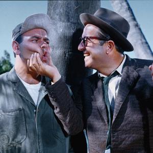 Still of Jonathan Winters and Phil Silvers in It's a Mad, Mad, Mad, Mad World (1963)