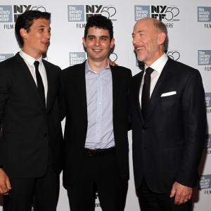J.K. Simmons, Miles Teller and Damien Chazelle at event of Atkirtis (2014)