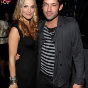 Enrique Murciano and Molly Sims at event of The Victorias Secret Fashion Show 2008