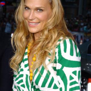 Molly Sims at event of The Longest Yard 2005