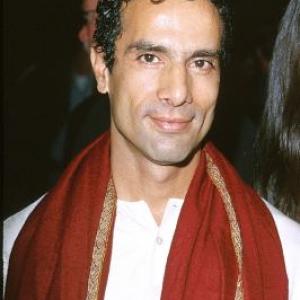 Tarsem Singh at event of The Cell (2000)