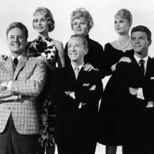 V. Johnson, J. Leigh, Ray Walston, S. Winters, J. Slate, M. Hyer. Wives And Lovers (1963) 0057688 Paramount