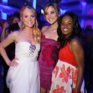 Brittany Snow and Jessica Stroup at event of Prom Night 2008