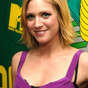 Brittany Snow at event of Total Request Live 1999