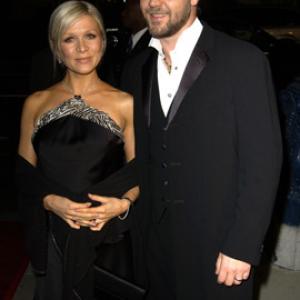 Russell Crowe and Danielle Spencer at event of Master and Commander: The Far Side of the World (2003)
