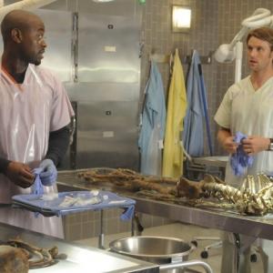Still of Omar Epps and Jesse Spencer in Hausas (2004)