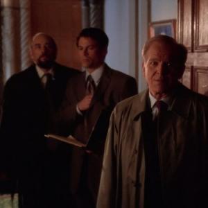 Still of Rob Lowe, Richard Schiff and John Spencer in The West Wing (1999)