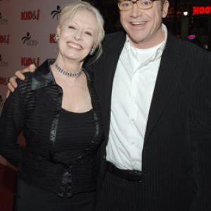 Tom Arnold and Penelope Spheeris at event of The Kid & I (2005)