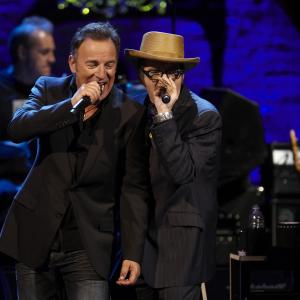 Still of Elvis Costello and Bruce Springsteen in Spectacle Elvis Costello with 2008